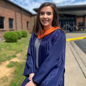 Meet your Posher, Kayla